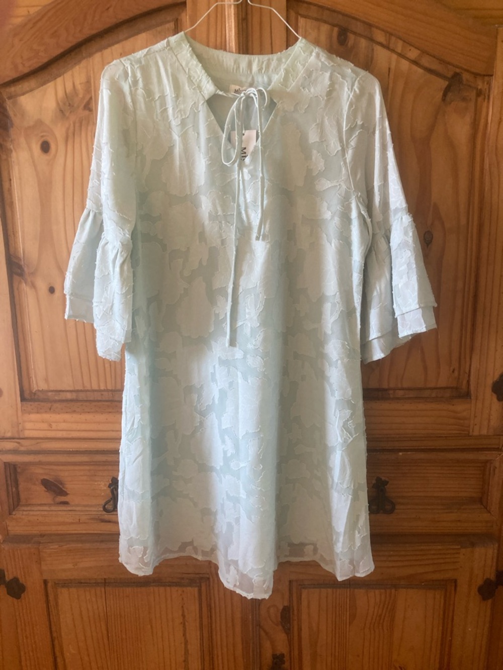 Women MissKy mint green long sleeve floral lace bell sleeve dress size L - NWT